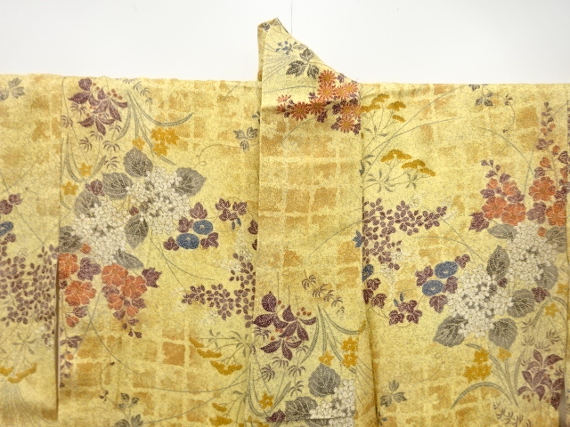  草花模様　小紋着物